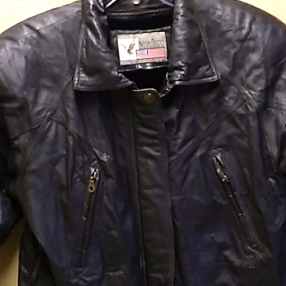 100 % Leather Jacket! - image 3